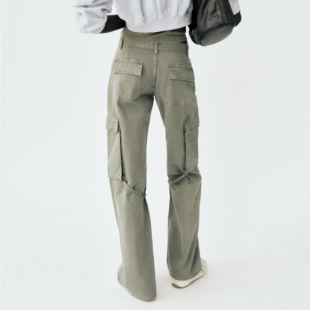 NWT Zara cargo TRF pants in green, size 36, size 4. Never worn!